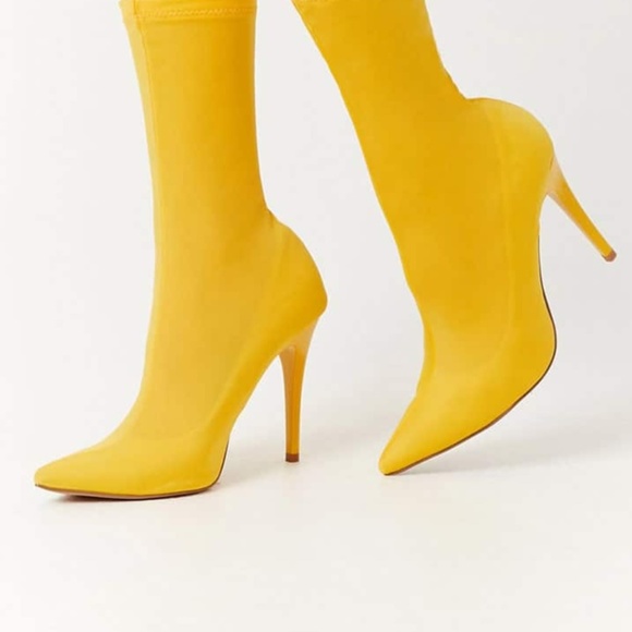 yellow sock booties